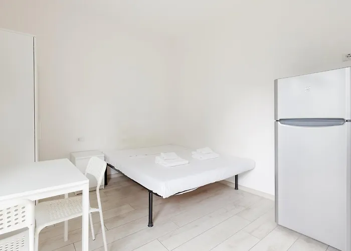 Cimiano M2 Cozy With Balcony * Mediolan