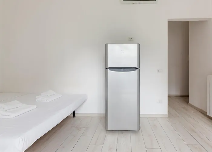 Apartament Cimiano M2 Cozy With Balcony