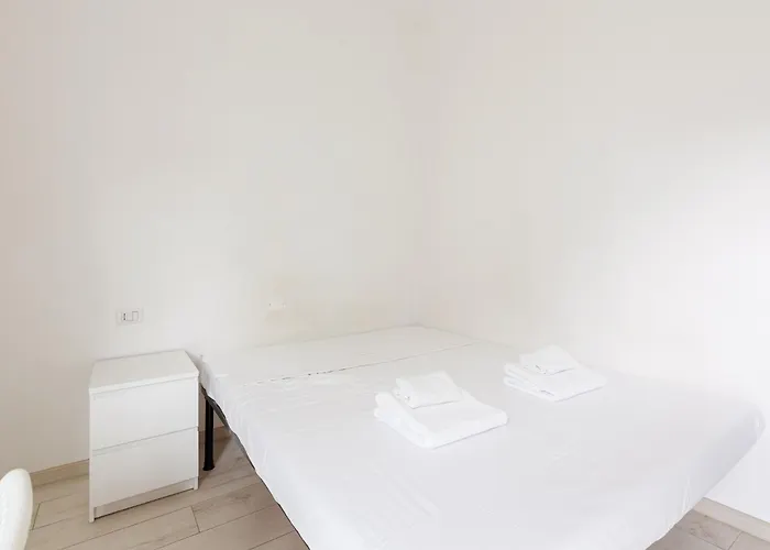 Apartament Cimiano M2 Cozy With Balcony