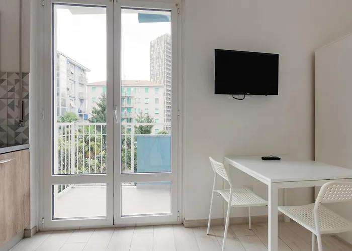 Cimiano M2 Cozy With Balcony Apartament *
