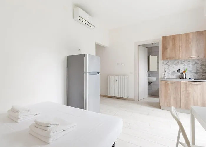 Apartament Cimiano M2 Cozy With Balcony Mediolan
